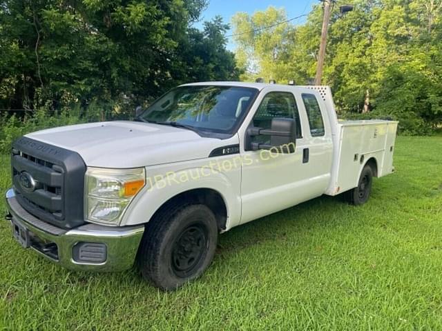 Image of Ford F-250 equipment image 2