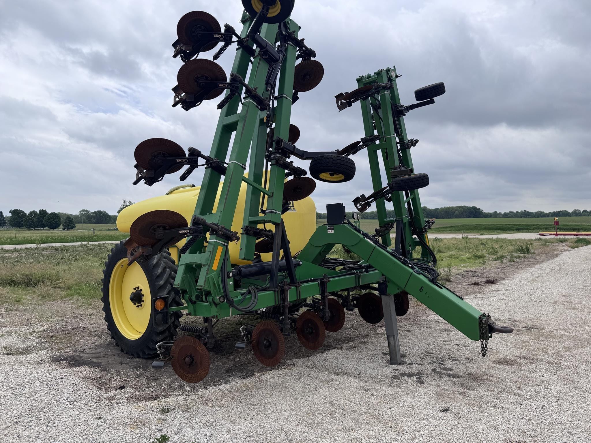 2012 Fast 8118 Equipment Image0