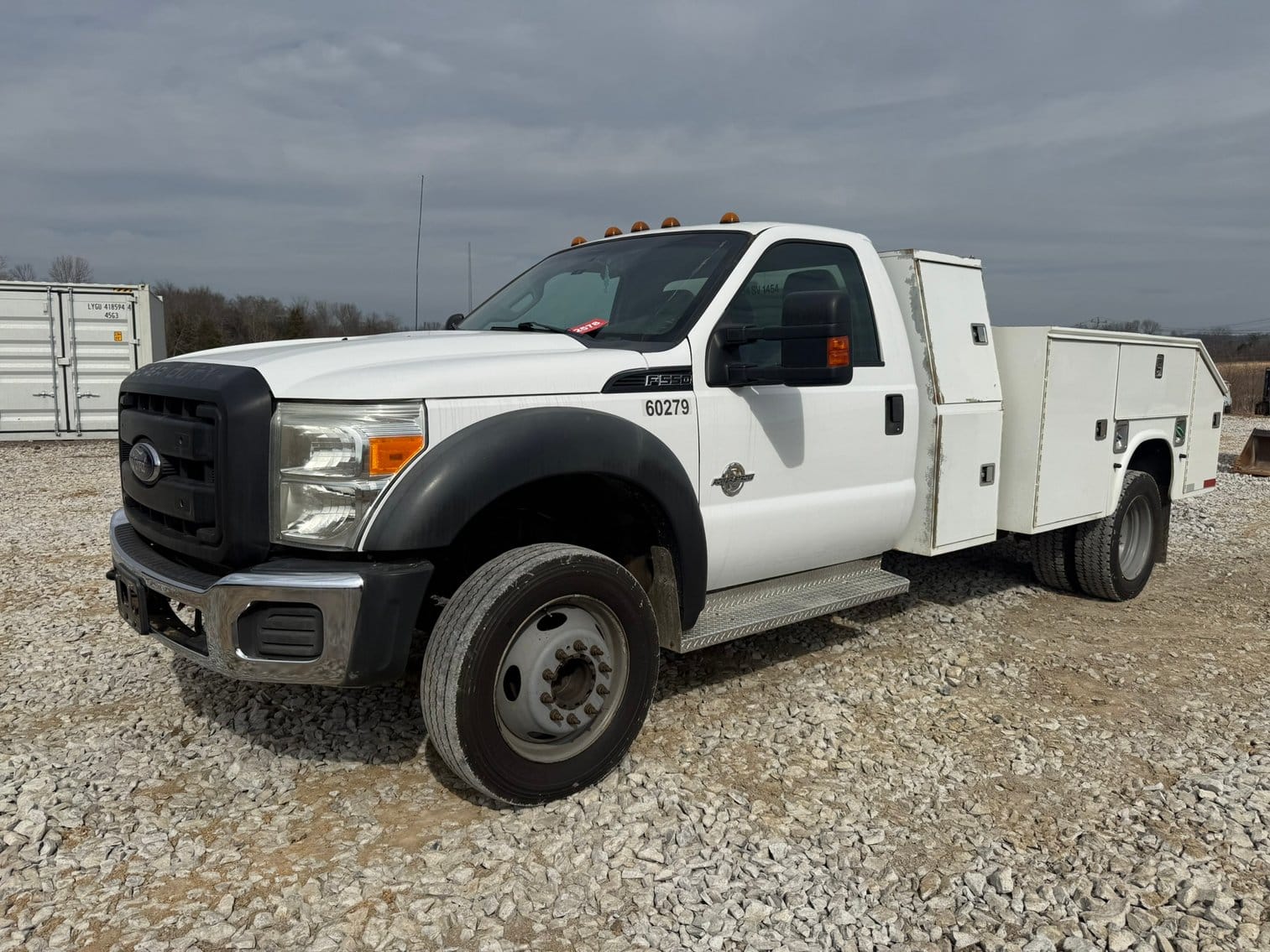2012 Ford F-550 Equipment Image0