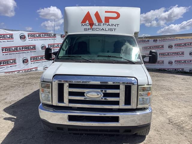 Image of Ford F-350 equipment image 1