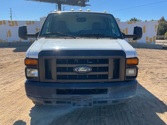 Image of Ford E-450 equipment image 1