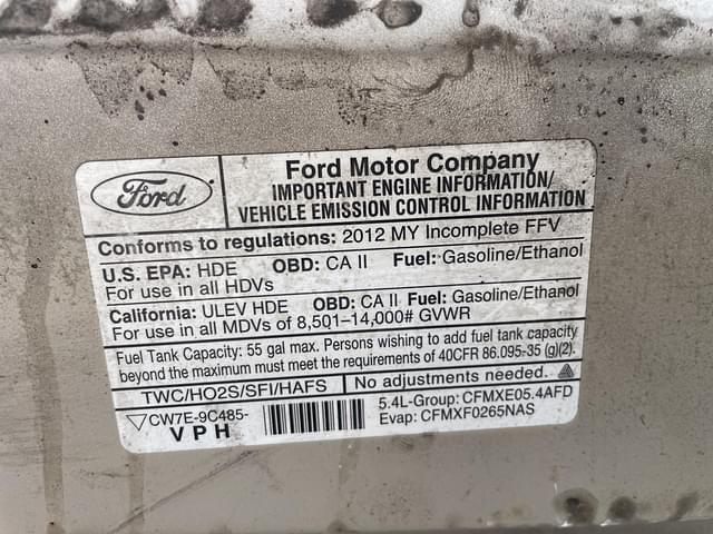 Image of Ford E-350 equipment image 3