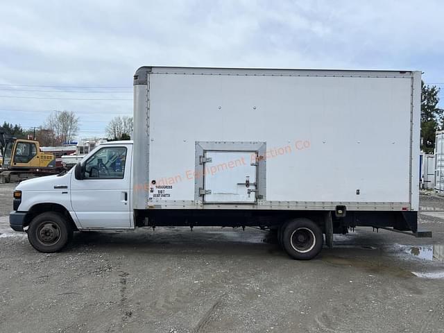 Image of Ford E-450 equipment image 1