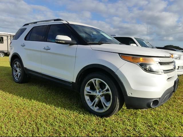 Image of Ford Explorer equipment image 1