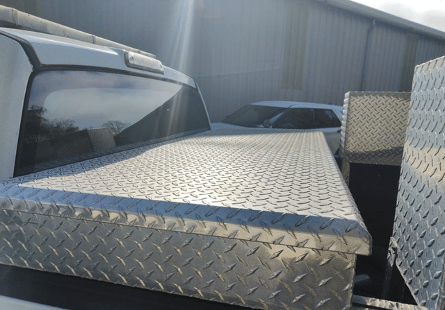 Image of Ford F-150 equipment image 2