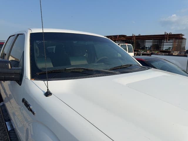 Image of Ford F-150 equipment image 4