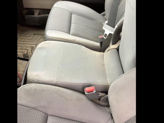 Image of Ford F-150 equipment image 4