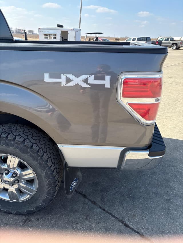 Image of Ford F-150 equipment image 4