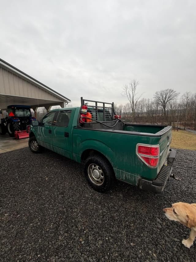 Image of Ford F-150 equipment image 1