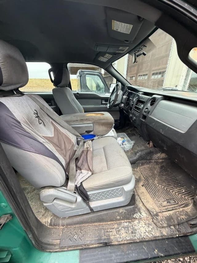 Image of Ford F-150 equipment image 3