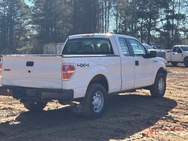 Image of Ford F-150 equipment image 2