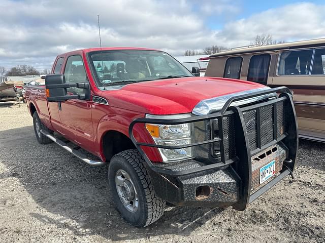 Image of Ford F-250 equipment image 2
