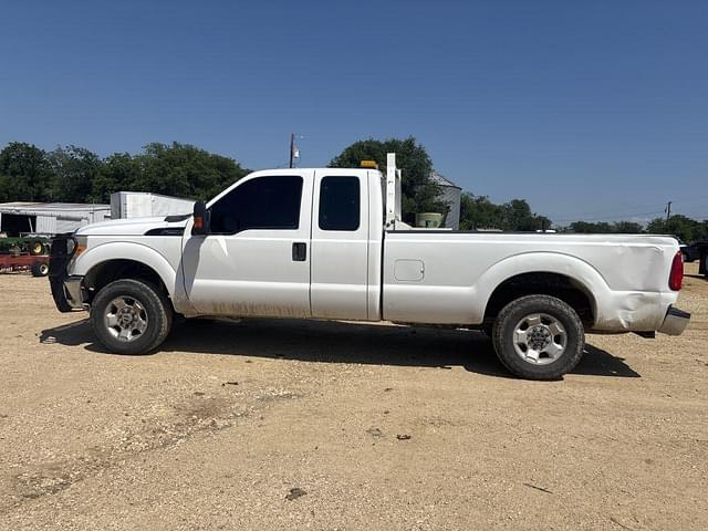 Image of Ford F-250 equipment image 1