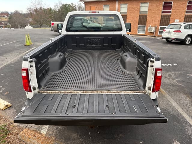 Image of Ford F-250 equipment image 3