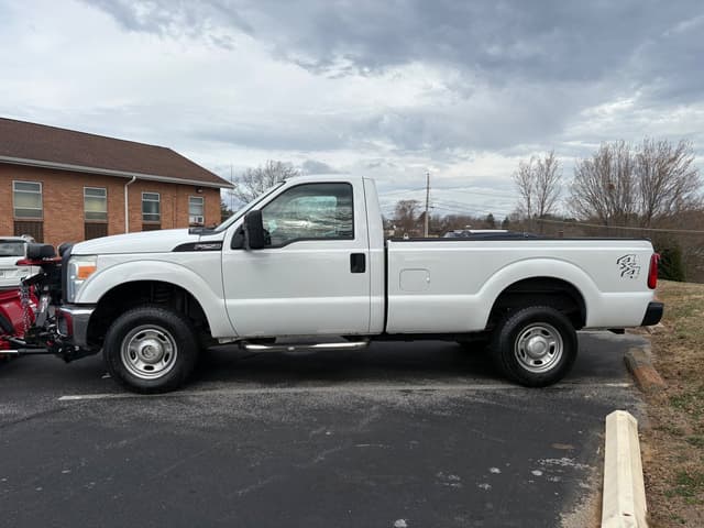 Image of Ford F-250 equipment image 1