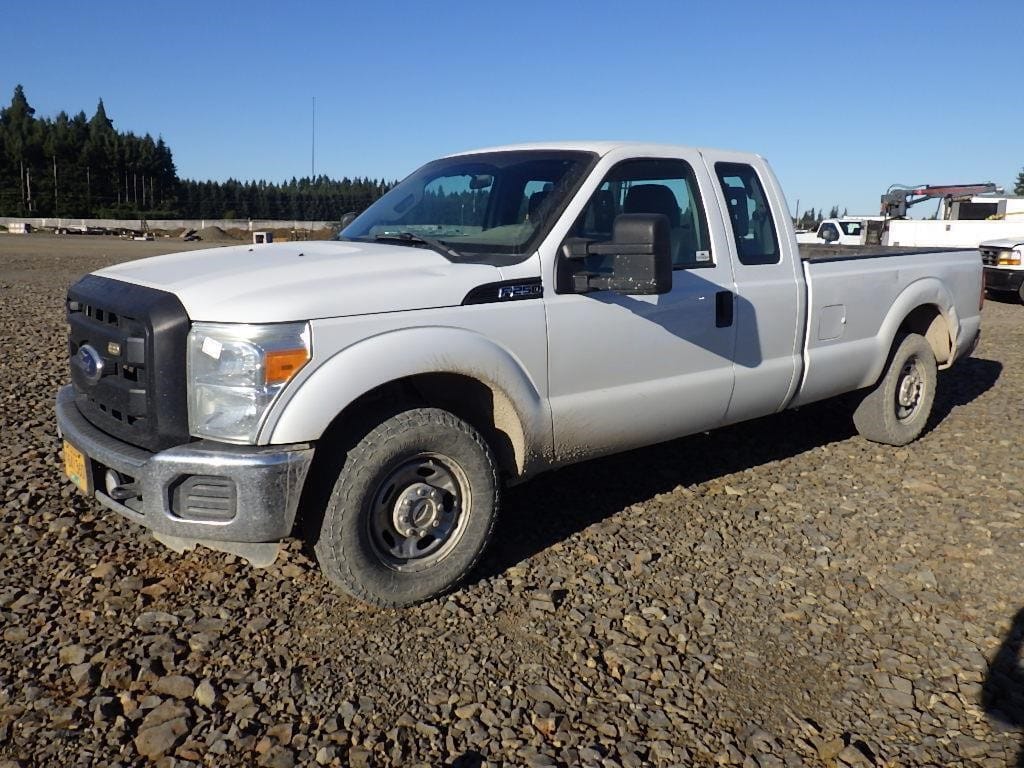 2012 Ford F-250 Equipment Image0