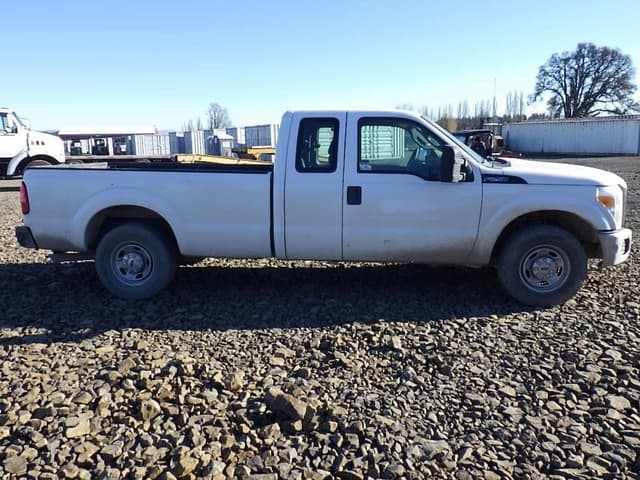 Image of Ford F-250 equipment image 3