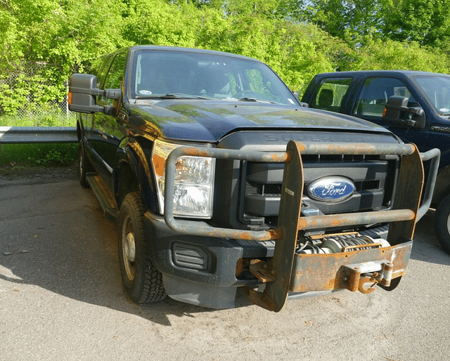 Image of Ford F-250 equipment image 2