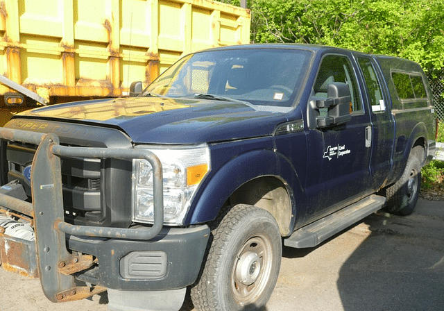 Image of Ford F-250 equipment image 3