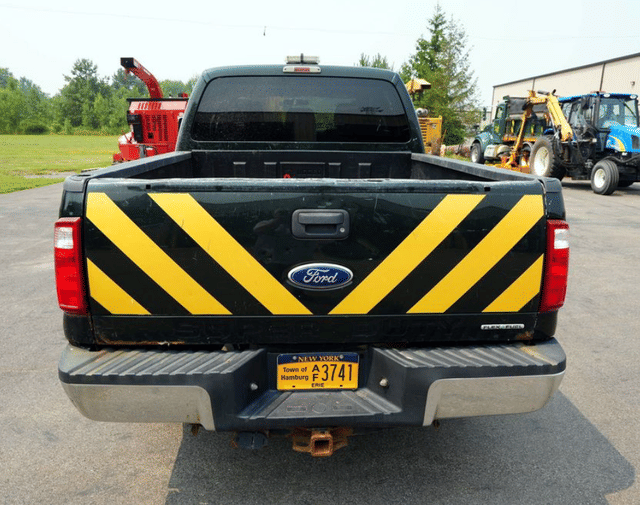 Image of Ford F-250 equipment image 3