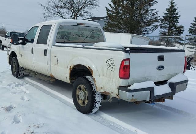 Image of Ford F-250 equipment image 4