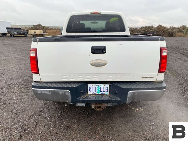 Image of Ford F-250 equipment image 3