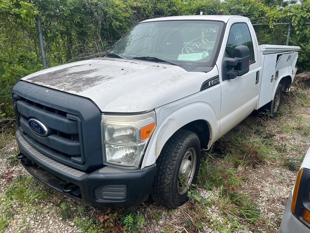 Image of Ford F-250 Primary image