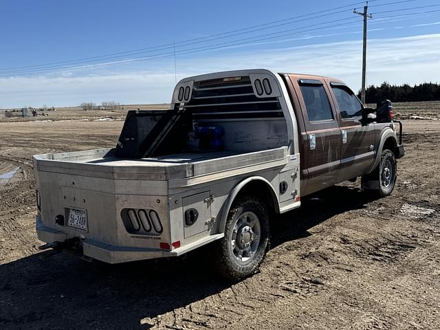 Image of Ford F-250 equipment image 4