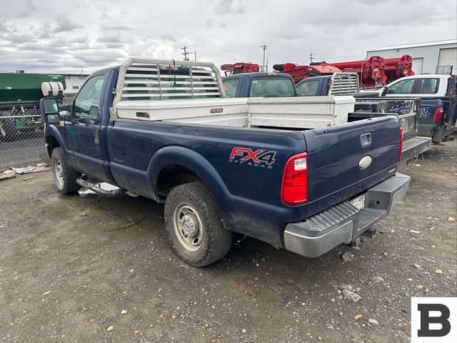 Image of Ford F-250 equipment image 2