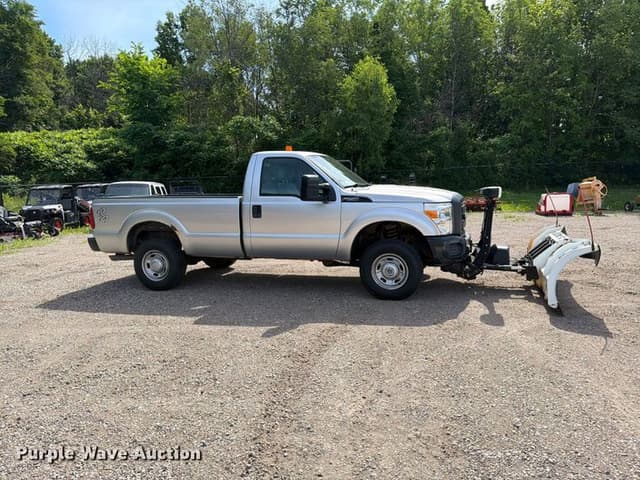 Image of Ford F-250 equipment image 3