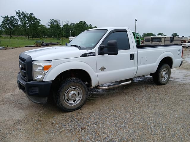 Image of Ford F-250 equipment image 1