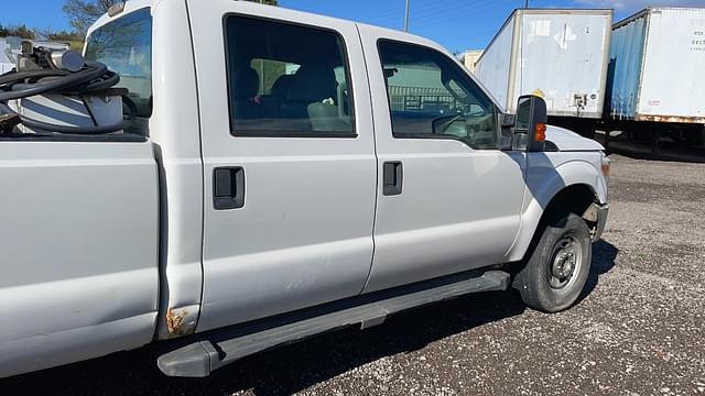 Image of Ford F-250 equipment image 4