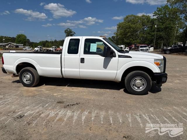 Image of Ford F-250 equipment image 3