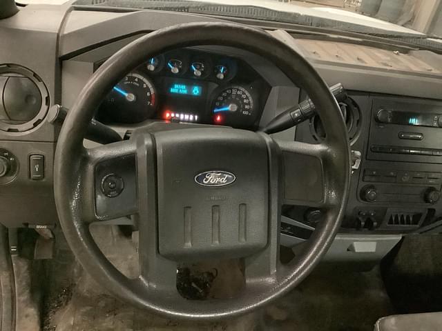 Thumbnail image Ford F-250 13