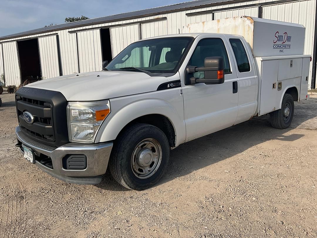 Image of Ford F-250 Primary image