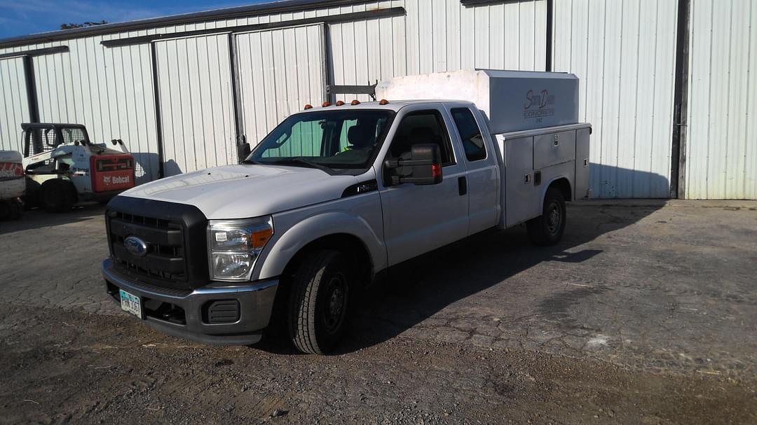 Image of Ford F-250 Primary image