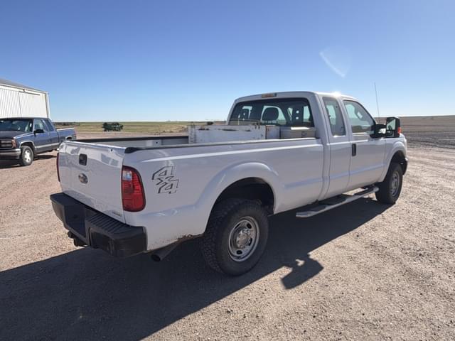 Image of Ford F-250 equipment image 4