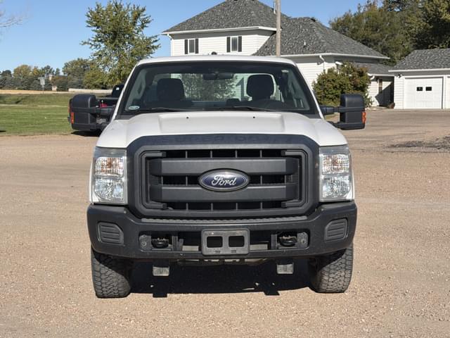 Image of Ford F-250 equipment image 2