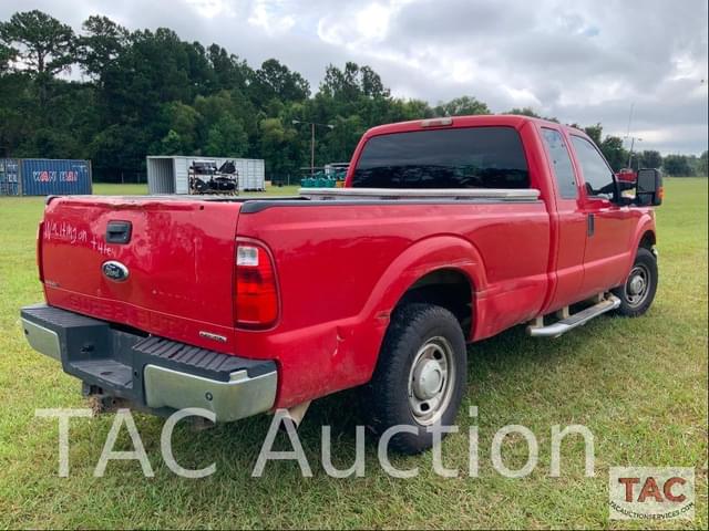 Image of Ford F-250 equipment image 4