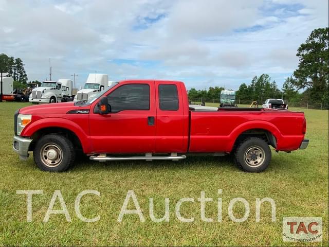 Image of Ford F-250 equipment image 1