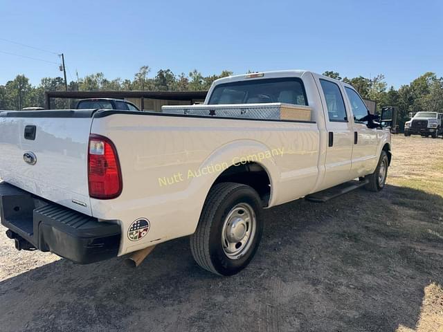 Image of Ford F-250 equipment image 4