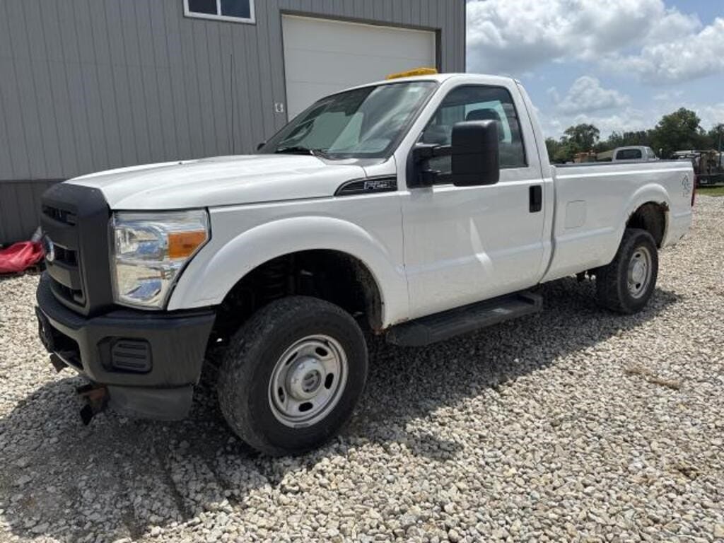 2012 Ford F-250 Equipment Image0