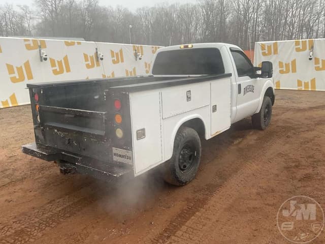 Image of Ford F-250 equipment image 4