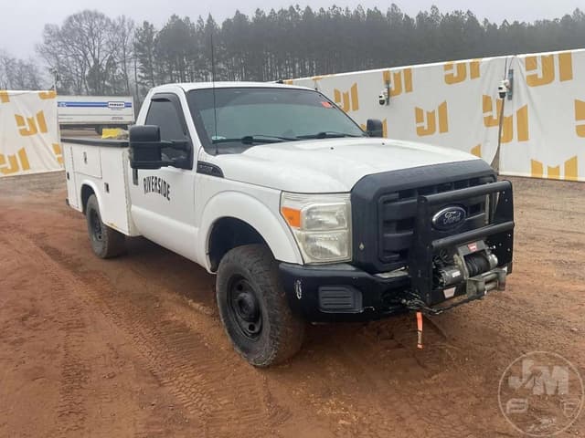 Image of Ford F-250 equipment image 2
