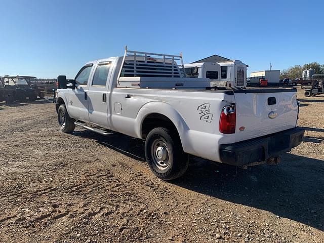 Image of Ford F-250 equipment image 1