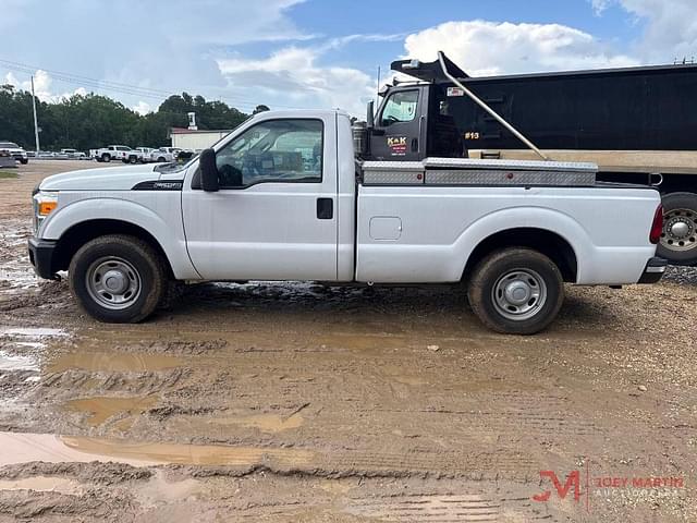 Image of Ford F-250 equipment image 4