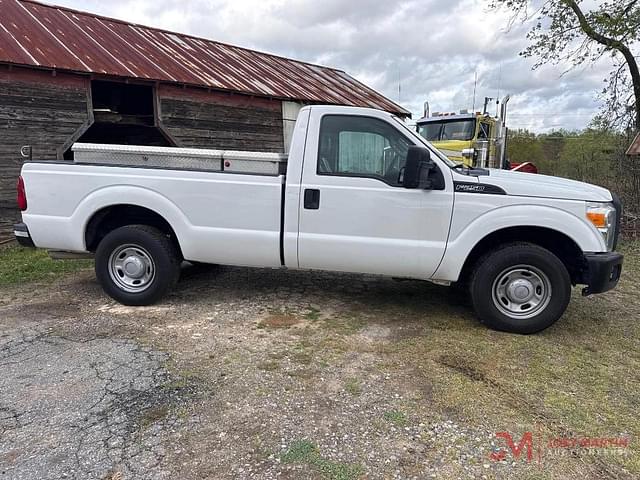 Image of Ford F-250 equipment image 1