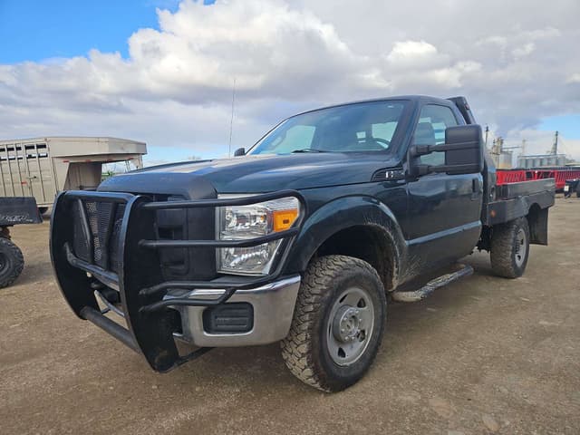 Image of Ford F-350 equipment image 1