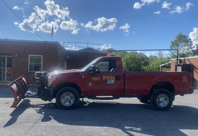Image of Ford F-350 equipment image 1