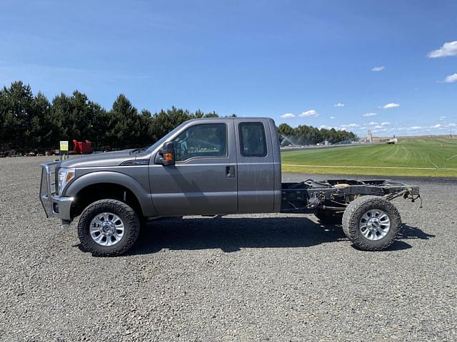 Image of Ford F-350 equipment image 1